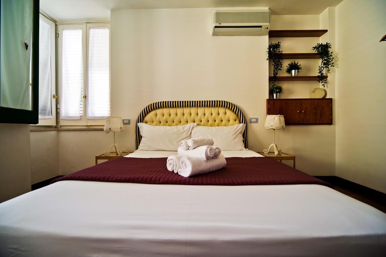 Bed And Travel Apartment Dogana Regia 15 Salerno Eksteriør billede