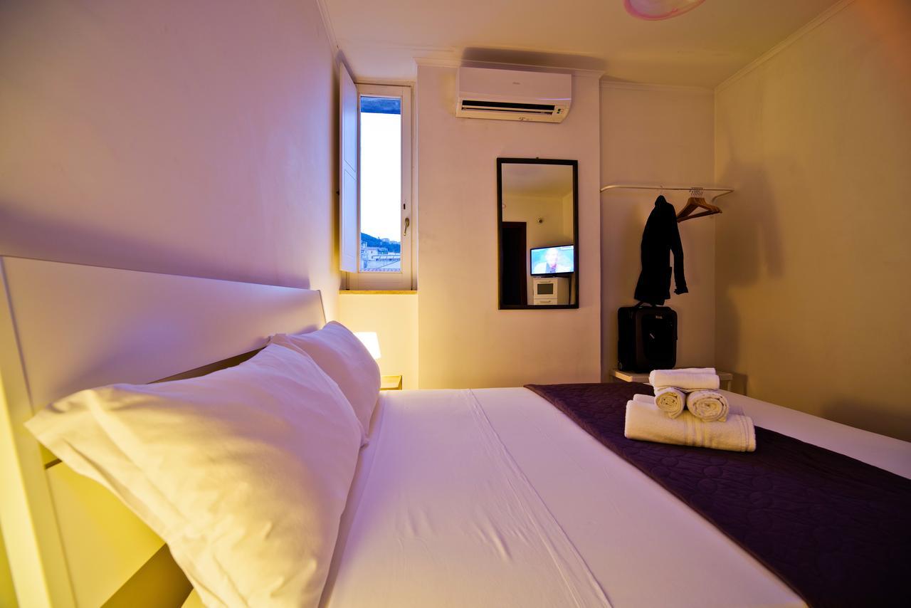 Bed And Travel Apartment Dogana Regia 15 Salerno Eksteriør billede