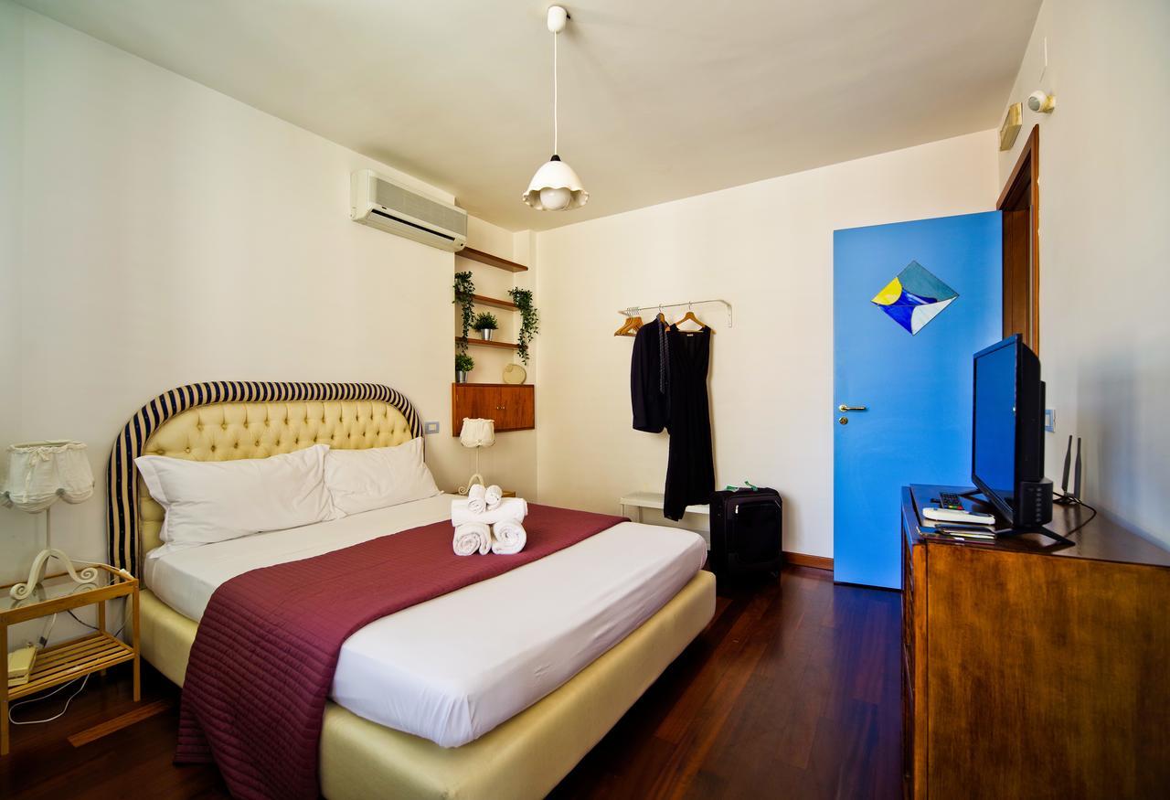 Bed And Travel Apartment Dogana Regia 15 Salerno Eksteriør billede